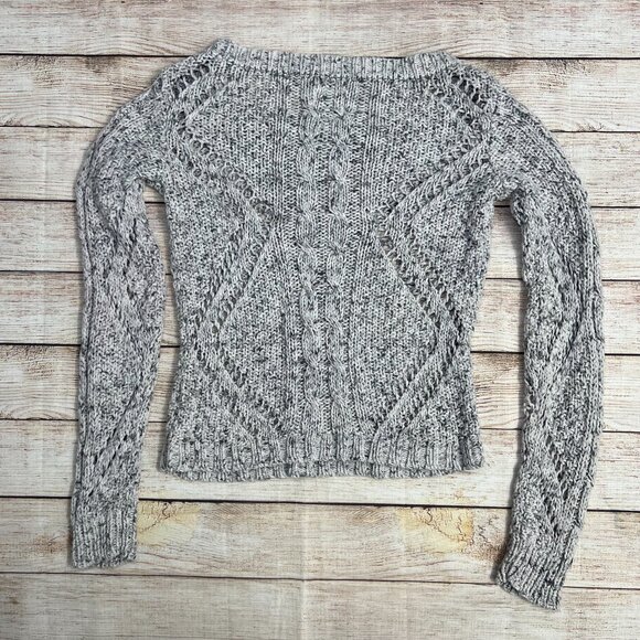 American Eagle Gray Marled Cable Knit Cropped Sweater Size Small - Picture 2 of 12